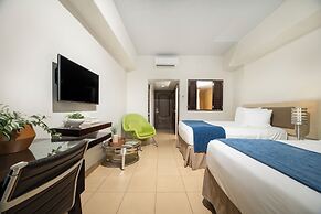 Windward Passage Hotel