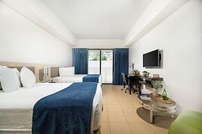 Windward Passage Hotel