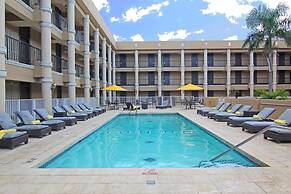 Windward Passage Hotel