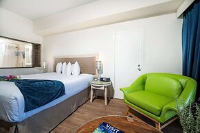 Windward Passage Hotel