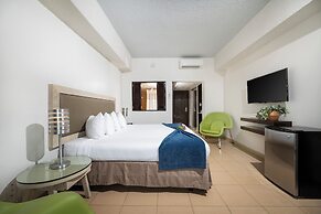 Windward Passage Hotel