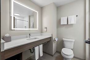 Holiday Inn Express & Suites Ogden by IHG
