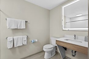 Holiday Inn Express & Suites Ogden by IHG