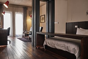 The Monopol Hotel