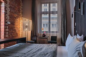 The Monopol Hotel