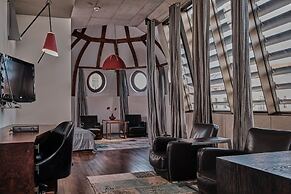 The Monopol Hotel