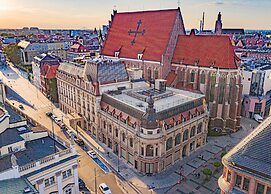 The Monopol Hotel