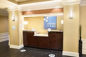Holiday Inn Express & Suites Alpharetta - Windward Parkway by IHG