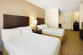 Holiday Inn Express & Suites Alpharetta - Windward Parkway by IHG