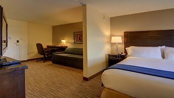 Holiday Inn Express & Suites Alpharetta - Windward Parkway by IHG