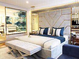 AHC Old City Hotel