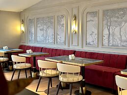 AHC Old City Hotel