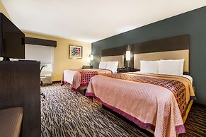 Best Western Bradbury Inn & Suites
