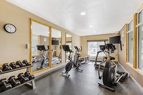 Best Western Plus Riverfront Hotel & Suites