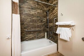 Best Western Plus Riverfront Hotel & Suites