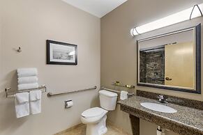 Best Western Plus Riverfront Hotel & Suites