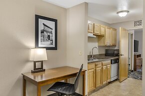 Best Western Plus Riverfront Hotel & Suites