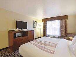 Best Western Plus Riverfront Hotel & Suites