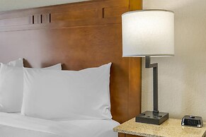 Best Western Plus Riverfront Hotel & Suites
