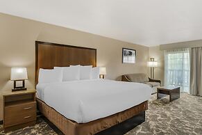 Best Western Plus Riverfront Hotel & Suites