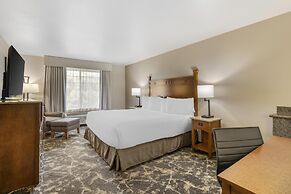 Best Western Plus Riverfront Hotel & Suites