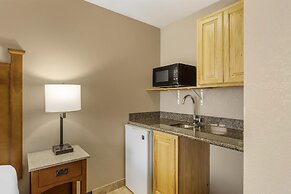 Best Western Plus Riverfront Hotel & Suites