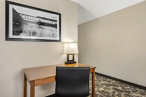 Best Western Plus Riverfront Hotel & Suites