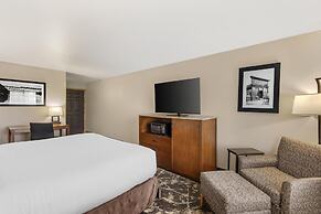 Best Western Plus Riverfront Hotel & Suites