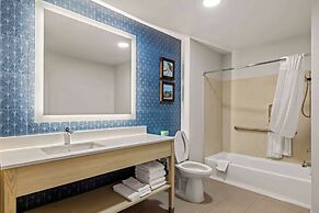 Country Inn & Suites by Radisson, Savannah I-95 North, GA