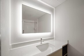 Wingate by Wyndham Savannah Gateway