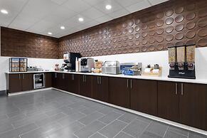 Wingate by Wyndham Savannah Gateway