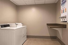 Country Inn & Suites by Radisson, Georgetown, KY