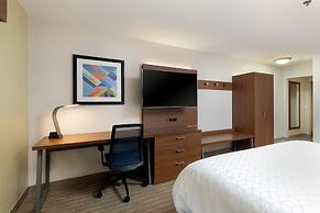 Holiday Inn Express Alpharetta - Roswell by IHG