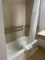 Country Inn & Suites by Radisson, Lawrenceville, GA