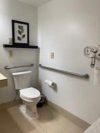 Country Inn & Suites by Radisson, Lawrenceville, GA