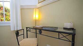 1555 Malabia House Hotel