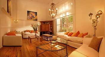 1555 Malabia House Hotel