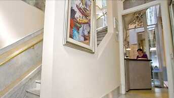 1555 Malabia House Hotel