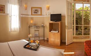 1555 Malabia House Hotel