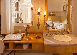 1555 Malabia House Hotel