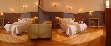 1555 Malabia House Hotel