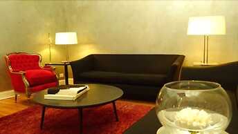 1555 Malabia House Hotel