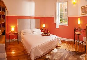 1555 Malabia House Hotel