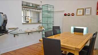 1555 Malabia House Hotel