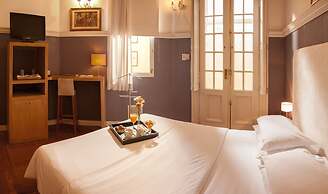 1555 Malabia House Hotel