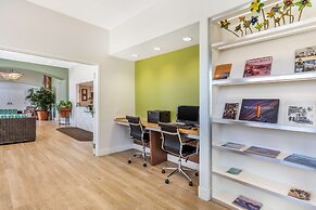 Best Western Plus Capitola By-the-sea Inn & Suites