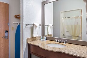 Quality Inn & Suites West