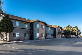 Quality Inn & Suites West