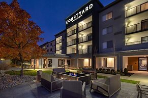 Courtyard by Marriott Cincinnati Airport