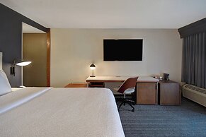 Courtyard by Marriott Cincinnati Airport